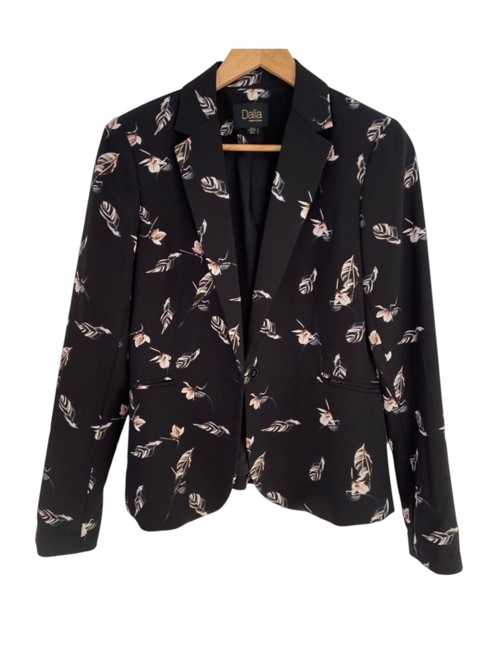 Dalia black blazer floral pink pattern pockets formal casual feminine medium